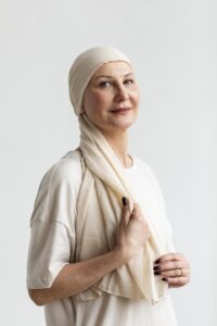 retrato-de-mulher-de-meia-idade-com-cancer-de-pele